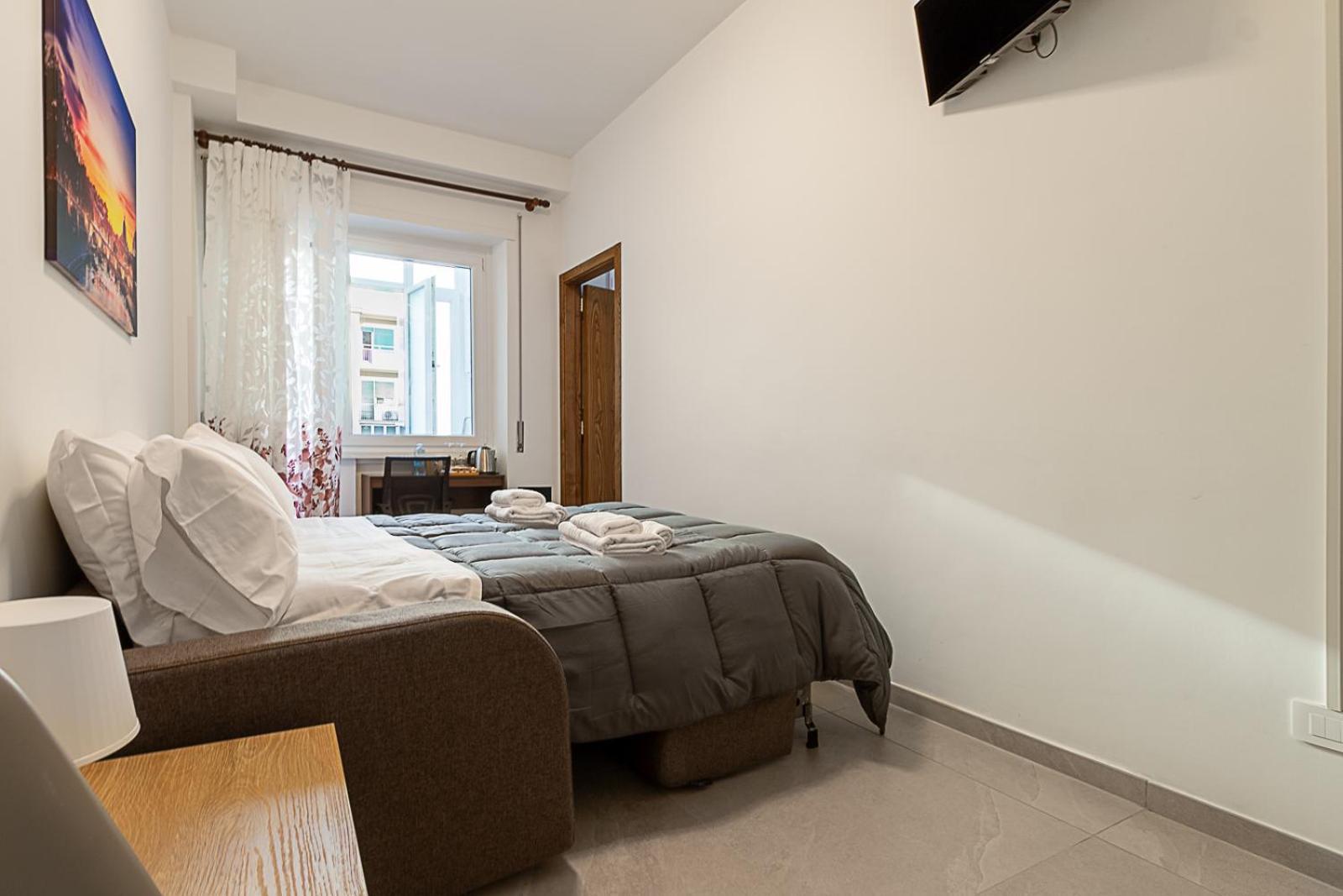 Vatican Cipro Guest House โรม ภายนอก รูปภาพ
