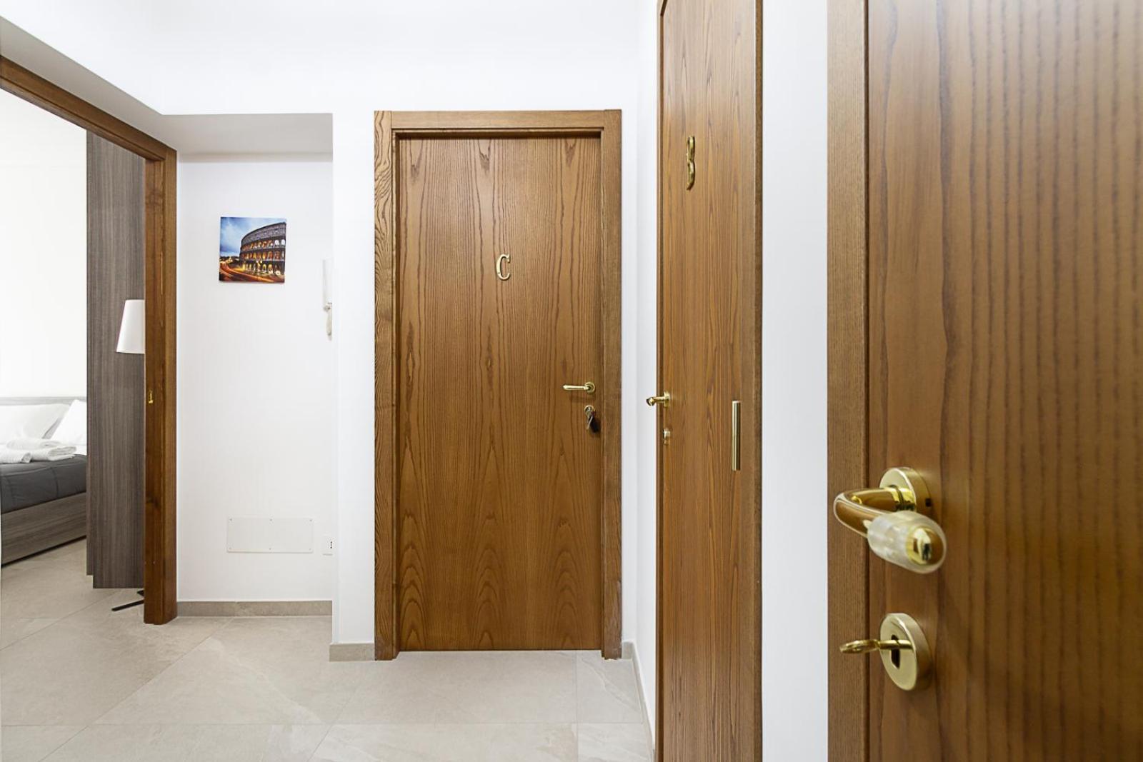 Vatican Cipro Guest House โรม ภายนอก รูปภาพ